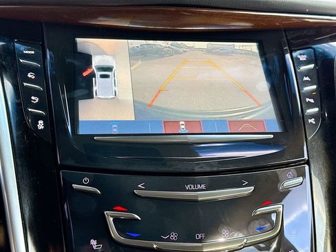 Used 2019 Cadillac Escalade Premium Luxury image 35