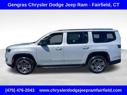 Certified 2025 Jeep Wagoneer 4WD w/ HD Trailer Tow Package image 4