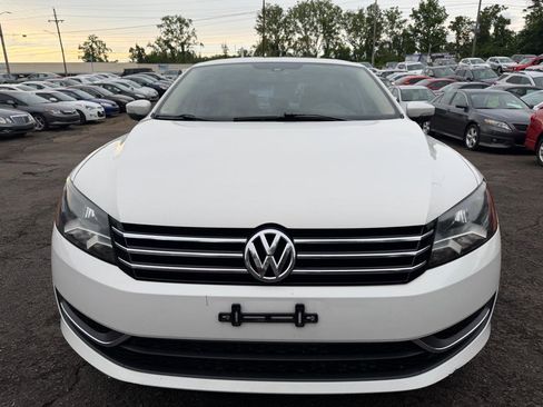 Used 2014 Volkswagen Passat 1.8T SE FWD image 2
