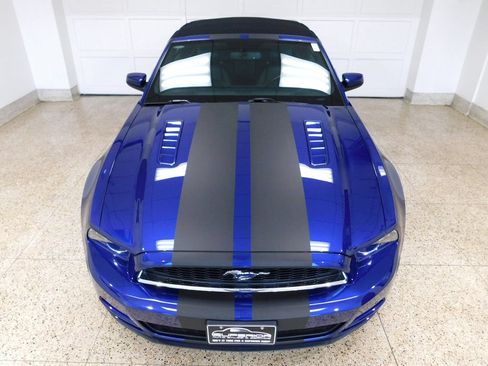 Used 2013 Ford Mustang GT Premium w/ Electronics Pkg RWD image 22