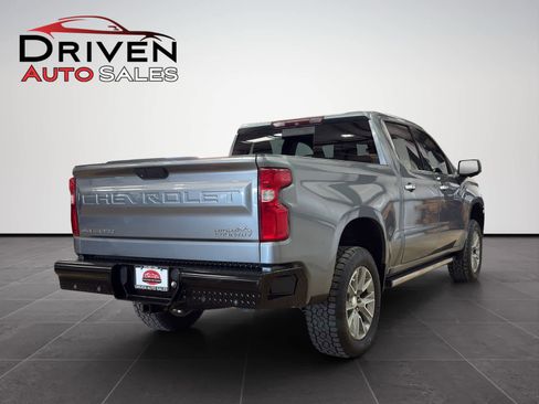 Used 2019 Chevrolet Silverado 1500 High Country w/ Technology Package image 7