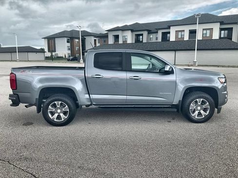 Used 2018 Chevrolet Colorado Z71 AWD/4WD image 13