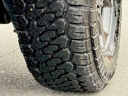 Used 2022 Jeep Gladiator Rubicon w/ Trailer Tow Package image 19