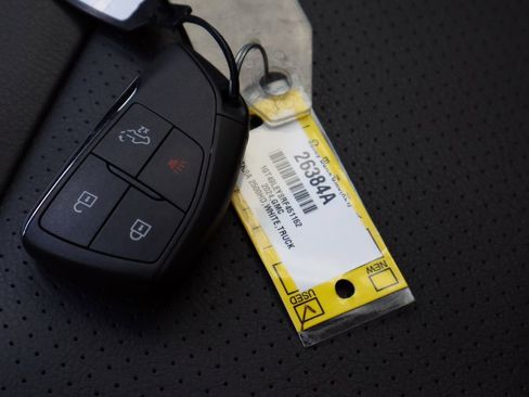 Used 2024 GMC Sierra 2500 Pro image 31