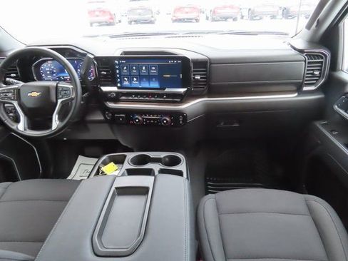 Used 2025 Chevrolet Silverado 2500 LT w/ Convenience Package AWD/4WD image 30