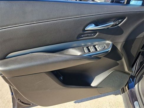 Used 2023 Cadillac XT4 Premium Luxury image 21