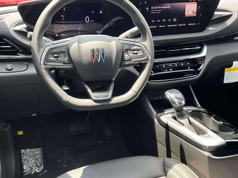 New 2026 Buick Envista Avenir FWD image 13