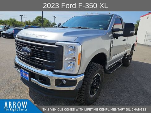 Used 2023 Ford F350 XL w/ 360-Degree Camera Package AWD/4WD image 4