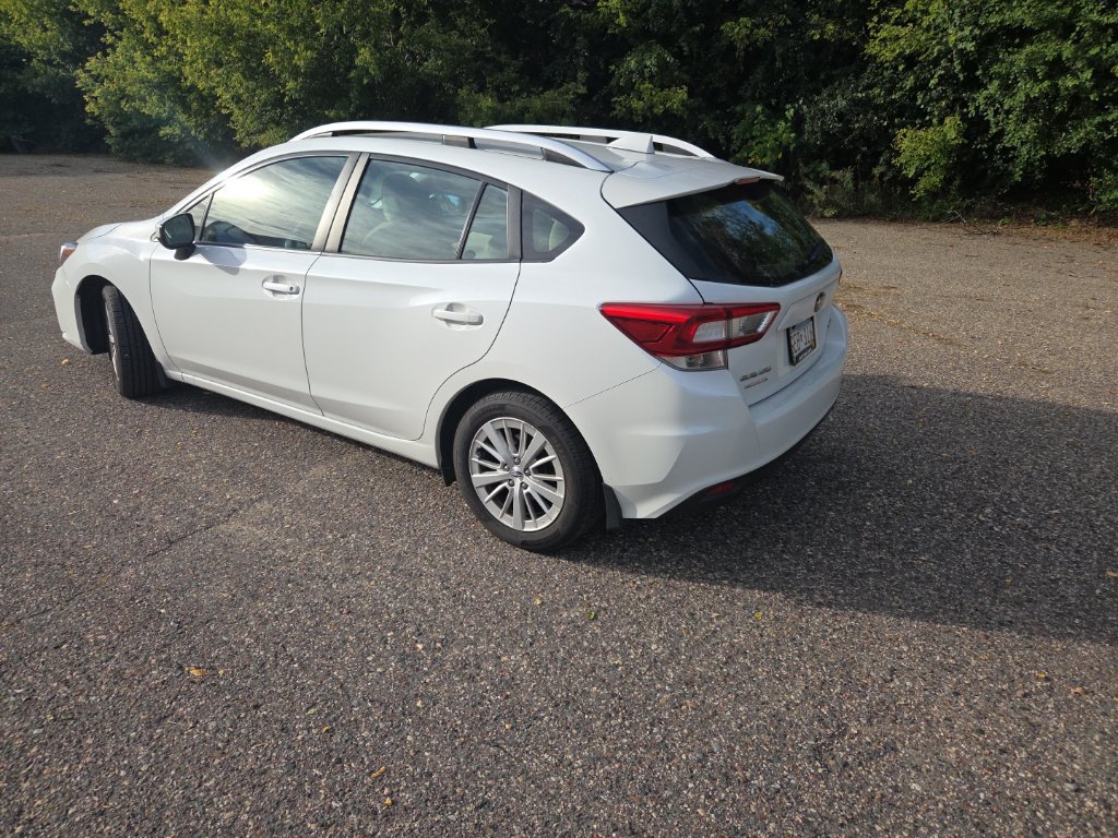 Used 2018 Subaru Impreza 2.0i Premium AWD/4WD image 8