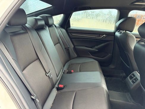 Used 2019 Honda Accord Sport image 10