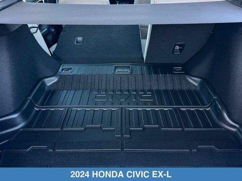 Certified 2024 Honda Civic EX-L image 18