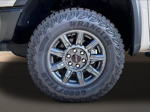 New 2026 GMC Sierra 1500 AT4X AWD/4WD image 13