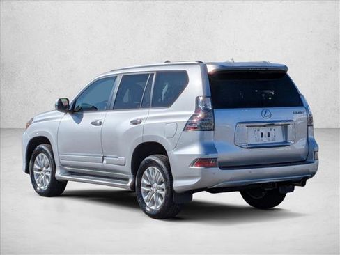 Used 2016 Lexus GX 460 image 7