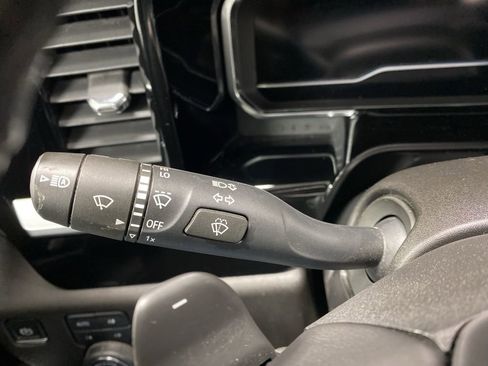 Used 2022 Chevrolet Silverado 1500 RST w/ Z71 Off-Road Package image 32