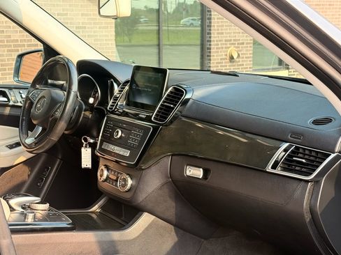 Used 2017 Mercedes-Benz GLE 550e image 9