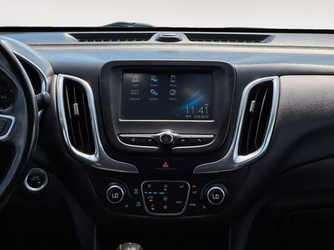 Used 2018 Chevrolet Equinox LT AWD/4WD image 11