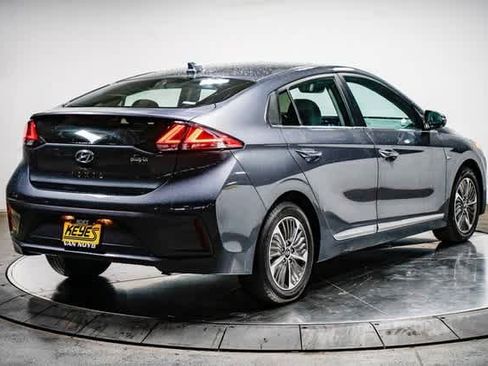Used 2020 Hyundai Ioniq SEL image 4