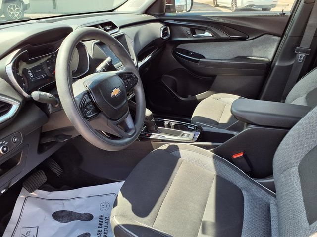 Used 2023 Chevrolet TrailBlazer LT FWD image 13