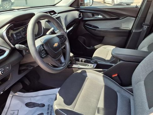 Used 2023 Chevrolet TrailBlazer LT FWD image 13