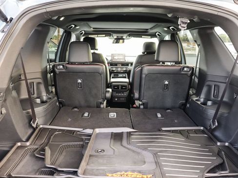 Used 2024 Honda Pilot TrailSport image 31
