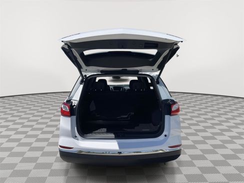 Used 2020 Chevrolet Equinox Premier FWD image 16