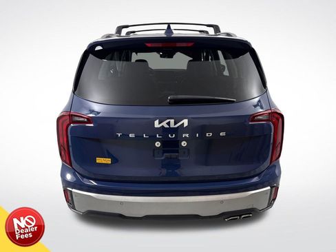 Used 2024 Kia Telluride S FWD image 5