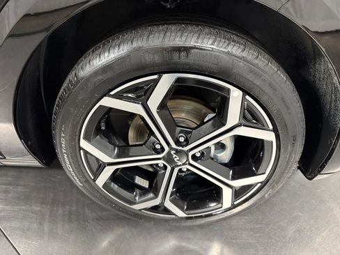 Certified 2023 Kia Niro SX Touring FWD image 14