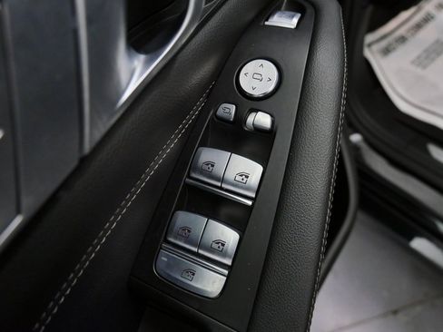 Used 2022 BMW X7 xDrive40i w/ Cold Weather Package image 15