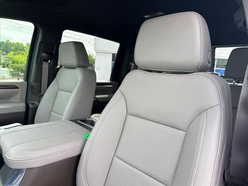 New 2026 GMC Sierra 2500 SLT w/ SLT Premium Package AWD/4WD image 28