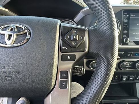 Used 2023 Toyota Tacoma Limited w/ Black Out Package (TMS) AWD/4WD image 19