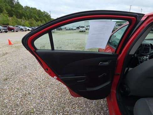 Used 2014 Chevrolet Sonic LS FWD image 11