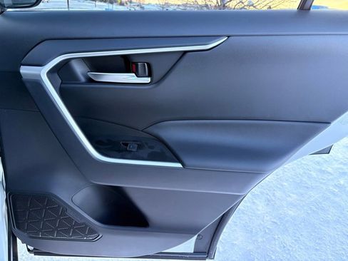Used 2025 Toyota RAV4 XLE image 29