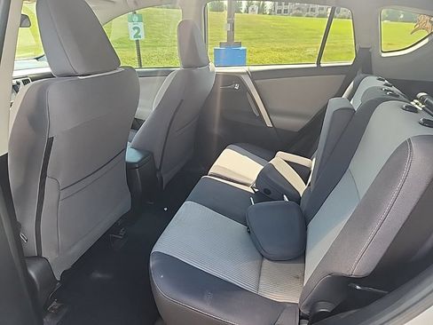 Used 2015 Toyota RAV4 XLE AWD/4WD image 12