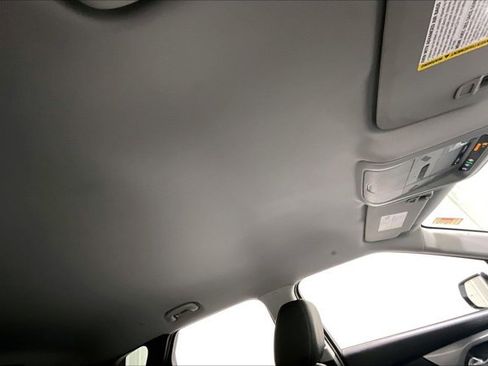 Used 2024 Chevrolet Blazer LT image 22