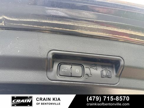 Used 2022 Ford Explorer XLT w/ Equipment Group 202A AWD/4WD image 17