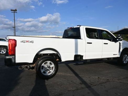 Used 2025 Ford F350 XLT image 6