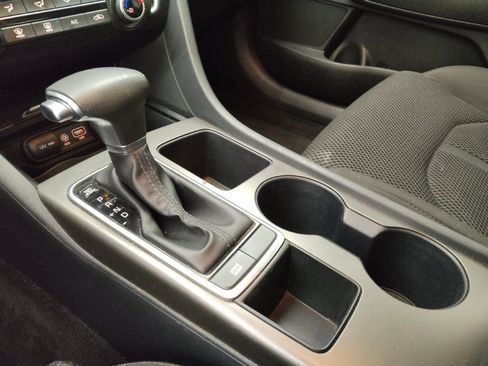 Used 2020 Kia Optima LX image 26