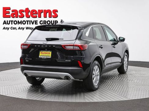 Used 2023 Ford Escape Active AWD/4WD image 5