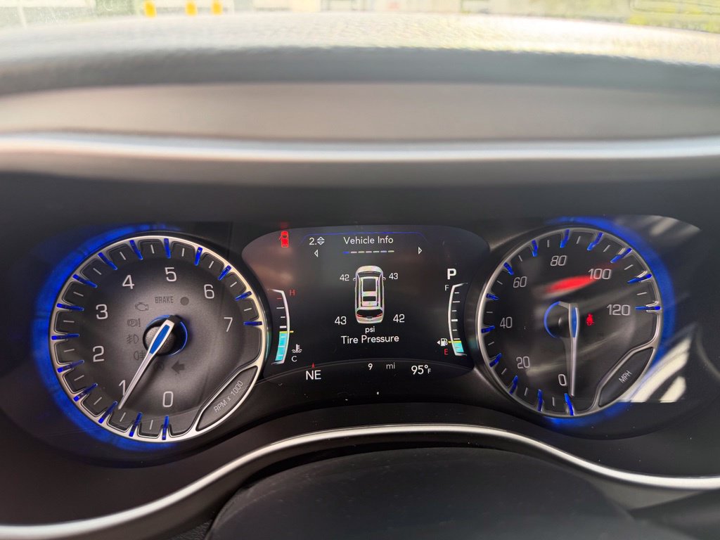 New 2027 Chrysler Pacifica Select w/ Family Tech Group FWD image 20