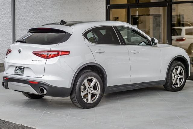 Used 2021 Alfa Romeo Stelvio Sprint w/ Sun & Sound Package AWD/4WD image 9