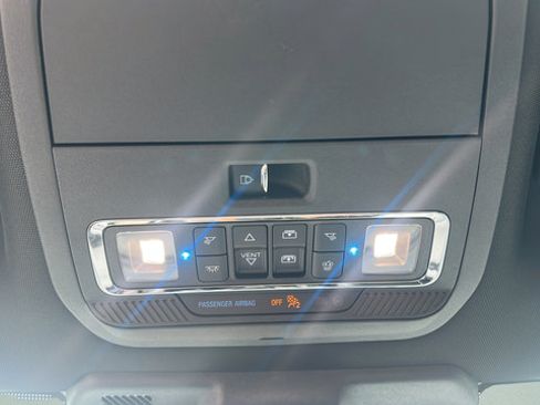 Certified 2025 Ford F150 Lariat w/ Equipment Group 502A High AWD/4WD image 18