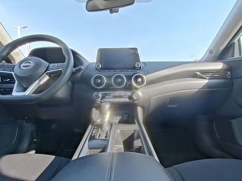 Used 2025 Nissan Sentra SV image 23