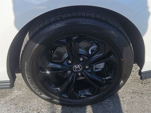 Used 2025 Honda Accord SE image 9