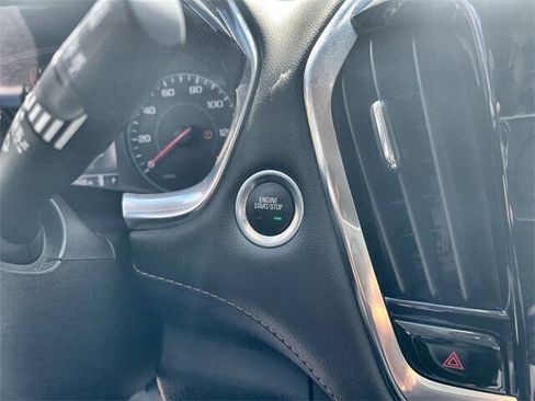 Used 2021 Chevrolet Traverse LS FWD image 15