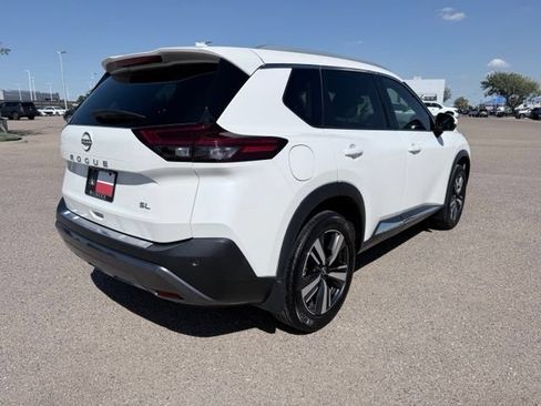 Certified 2023 Nissan Rogue SL FWD image 6
