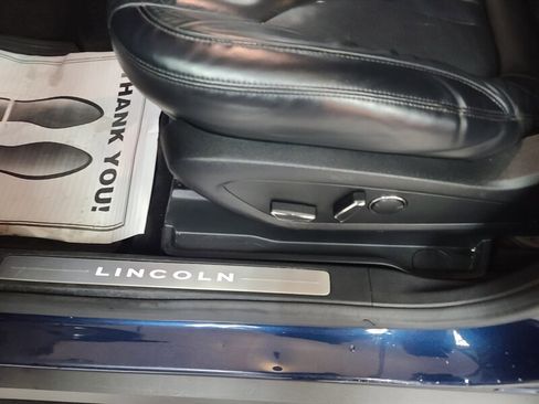 Used 2017 Lincoln MKC Select w/ Select Plus Package image 35