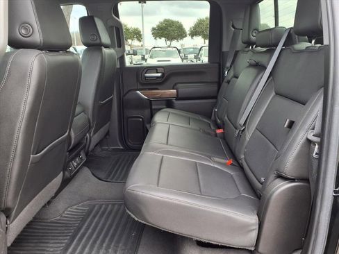 Used 2022 Chevrolet Silverado 2500 LT w/ Midnight Edition image 9