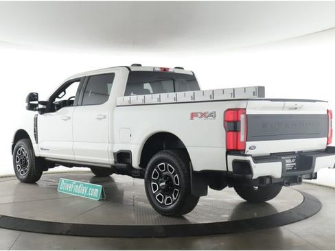 Used 2026 Ford F250 Platinum AWD/4WD image 8