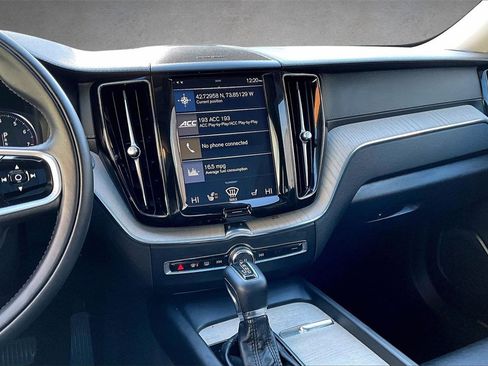 Used 2020 Volvo XC60 T5 Inscription w/ Protection Package Premier image 9