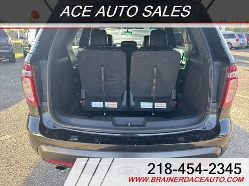 Used 2014 Ford Explorer XLT w/ Equipment Group 202A image 9